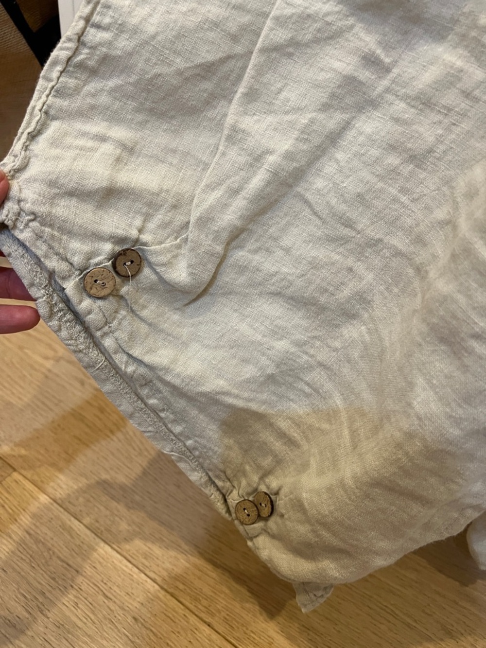 Women’s Linen Pants in Light Beige - Picture 2 of 4